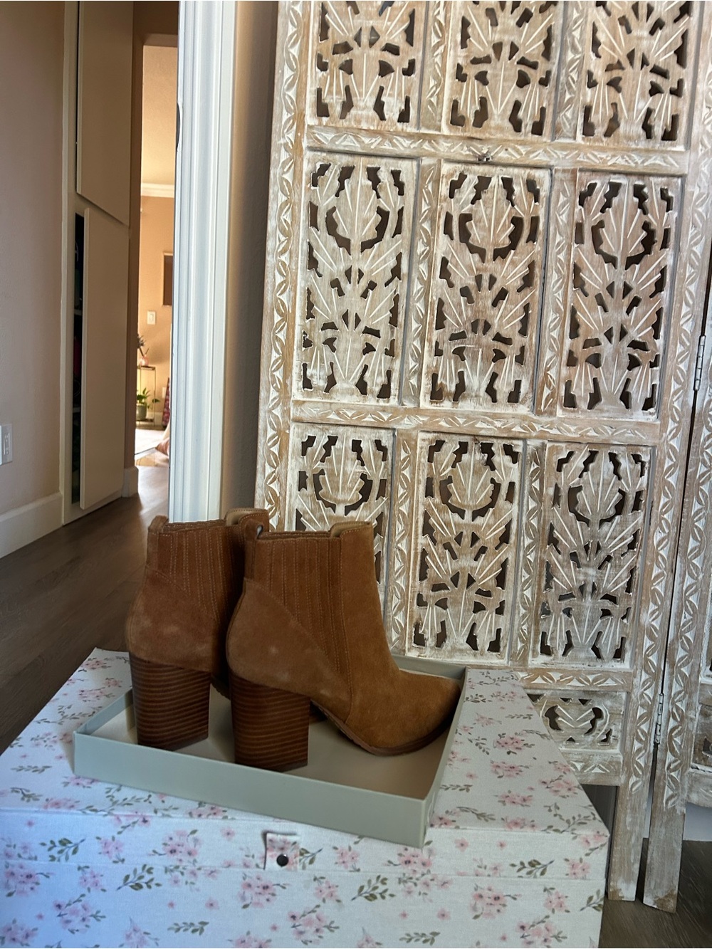 Marc Fisher Brown Suede LTD Alva Booties - Picture 4 of 4